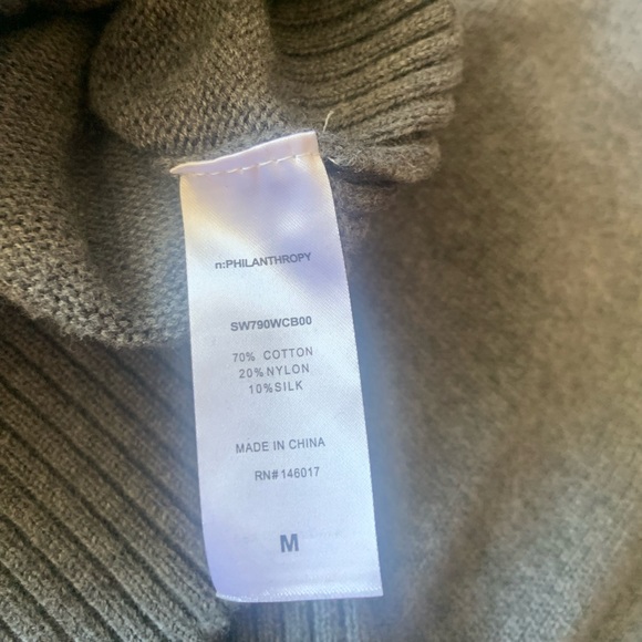 n: philanthropy  Sweater Cardigan Buttoned Gray Sz medium Cotyon Silk - Picture 7 of 7